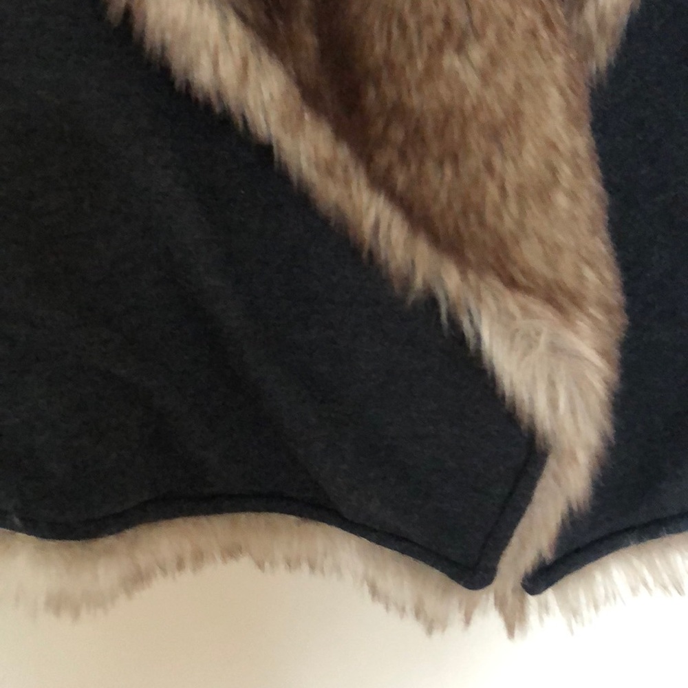 Mossimo Vest Faux Fur Reversible THICK PLUSH szS Fabulous!  PERFECT CONDITION - Picture 7 of 8